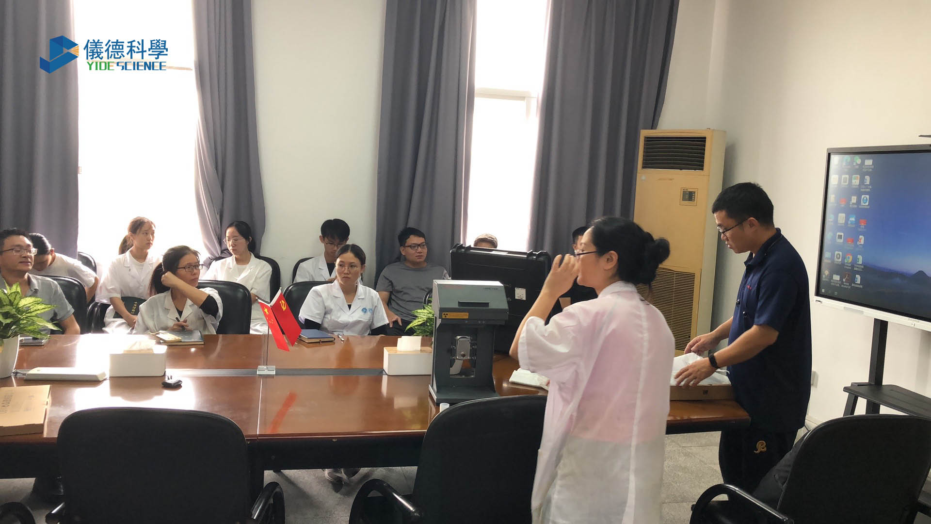 廣東某檢測中心選擇儀德:提供優質儀器與專業售后服務 廣東某檢測中心選擇儀德:提供優質儀器與專業售后服務